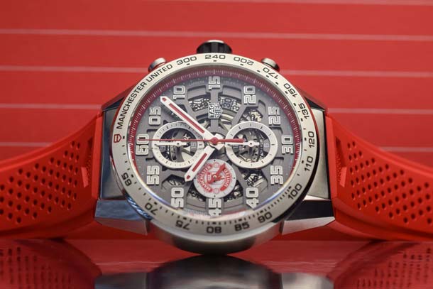 TAG-Heuer-Carrera-Heuer-01-Manchester-United-Special-Edition-16
